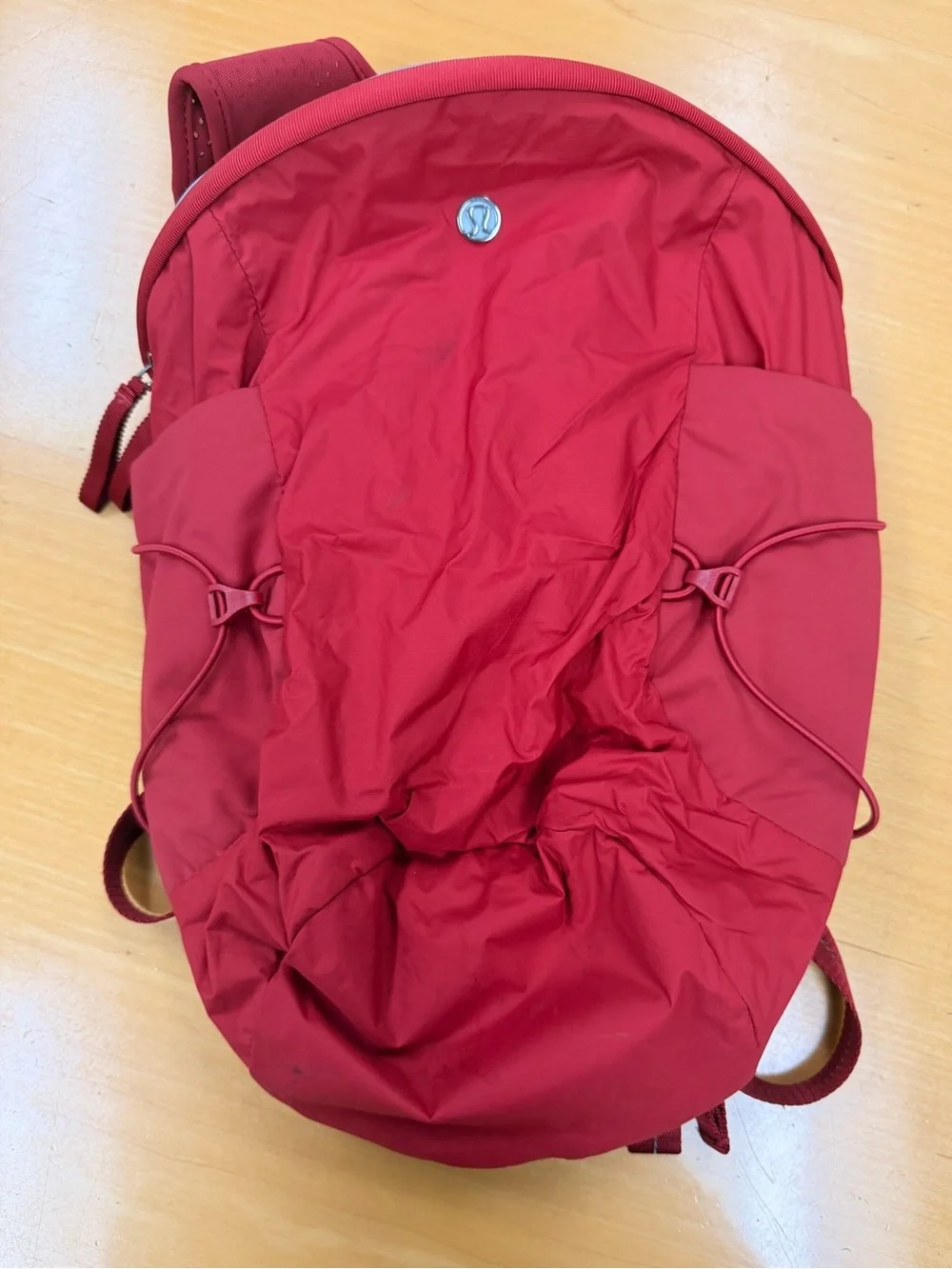 Lululemon athletica Red Run All Day Backpack - Compact Sport Pack